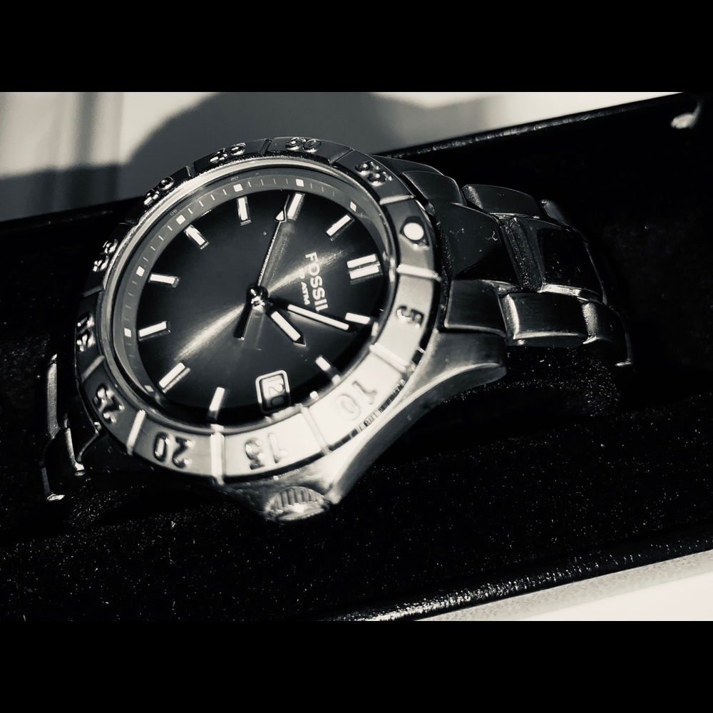 FOSSIL WATCH